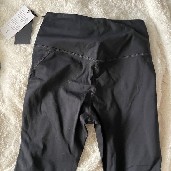 Girlfriend Collective Black Leggings Medium NWT - Picture 2 of 4